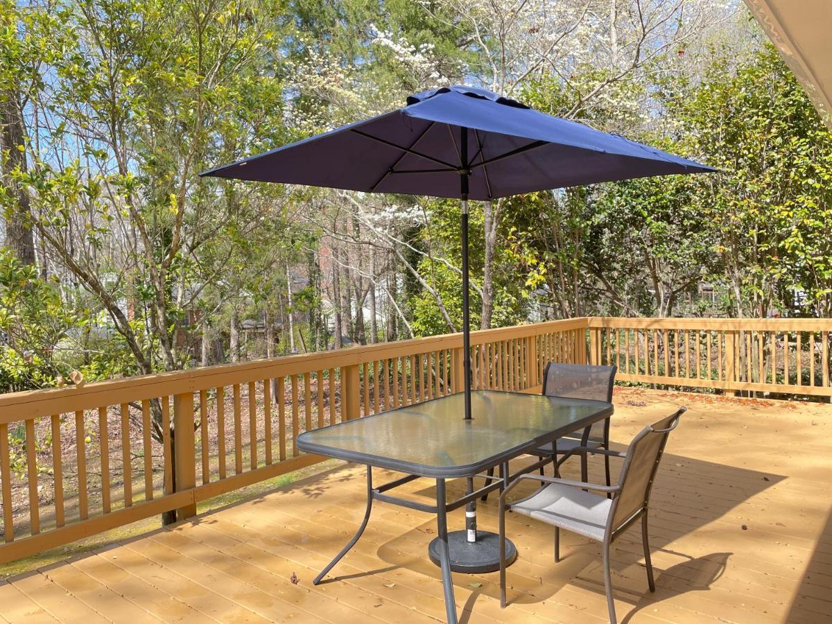 Serene Landing Place Near Downtown Cary Exterior photo